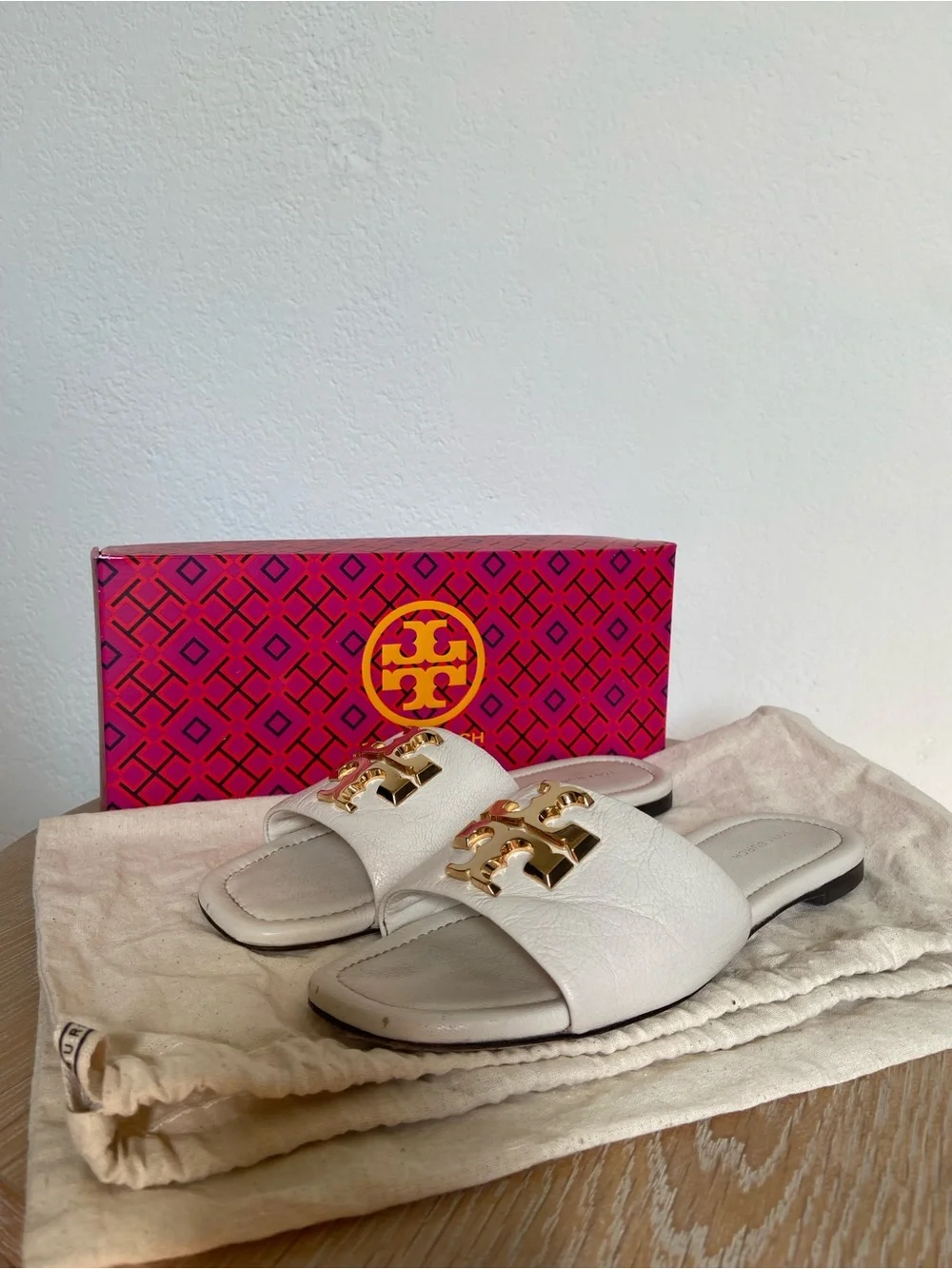 Tory Burch ELEANOR SLIDE Light Cream/Gold Size 5